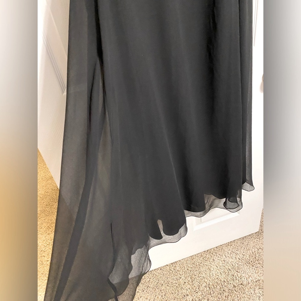 Evening dress. Size 14. Excellent condition - Picture 5 of 8